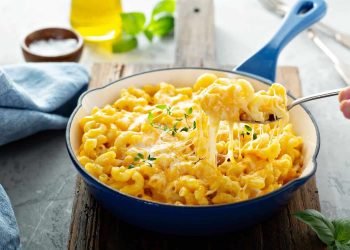 Traditional Macaroni and Cheese with extra Crunch