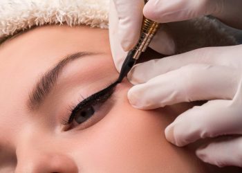 Winged Eyeliner 101 6 Tips Straight from Makeup Artists