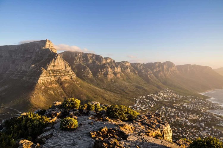 Did You Know? Each peak of the Twelve Apostles Mountain Range has its ...