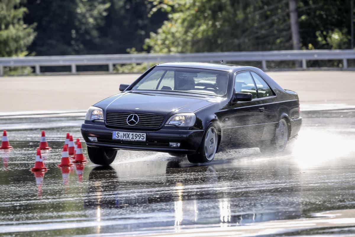 Mercedes safety features 11