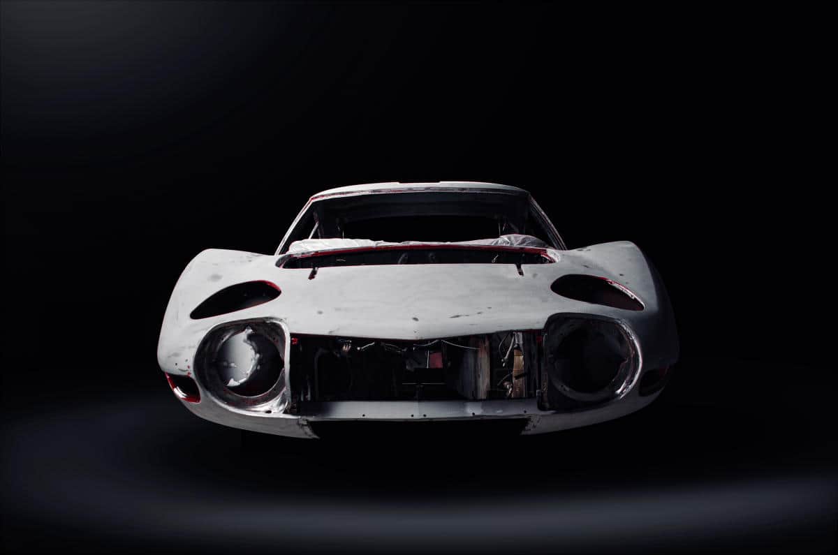 Toyota_2000_GT_Front