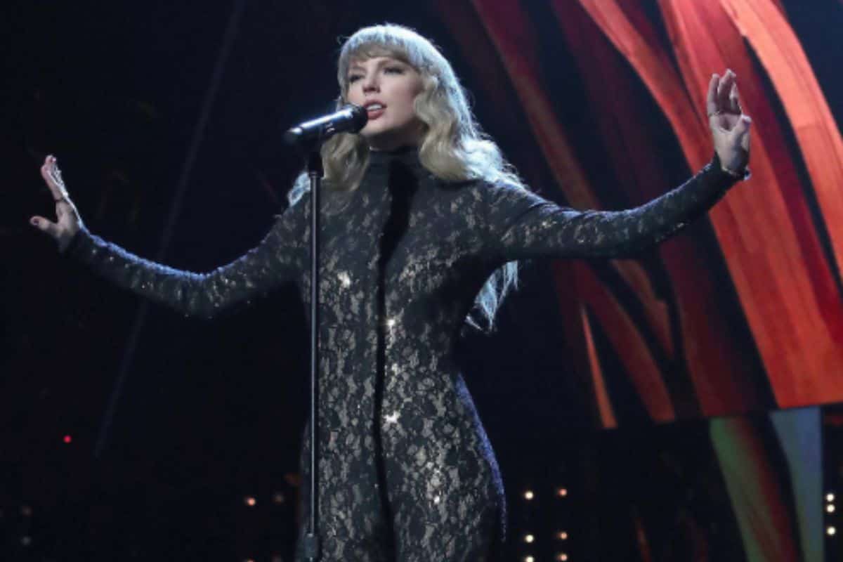 Taylor Swift announces the first leg of the era’s tour in 2023