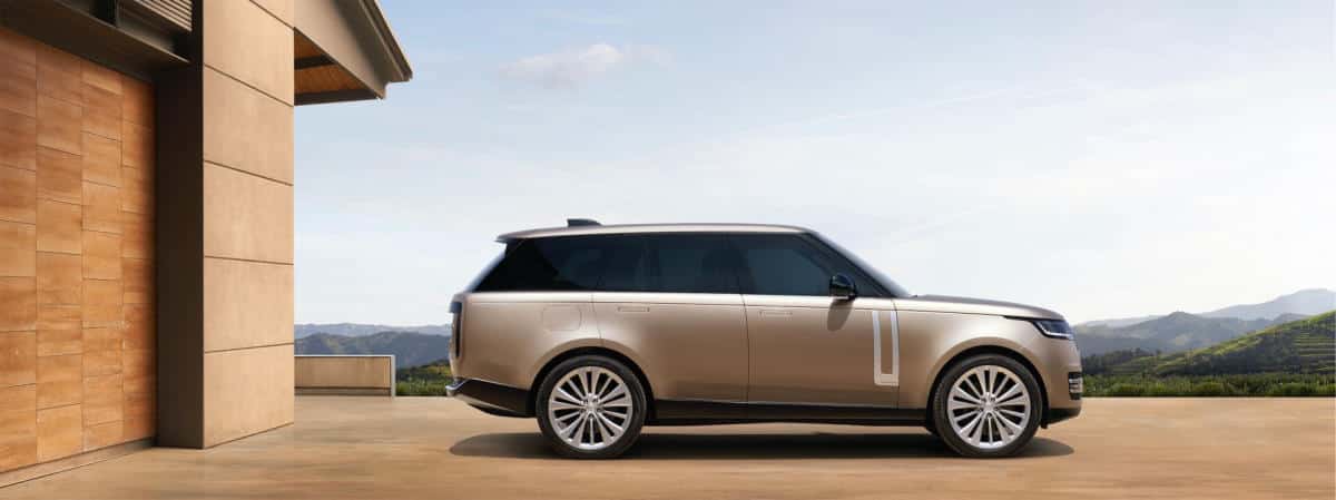 Range Rover earns Production Car of the Year design award