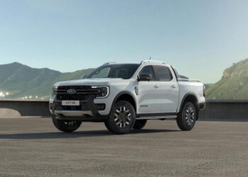 2500RANGER_PHEV_EXTERIOR_1-LOW.jpg